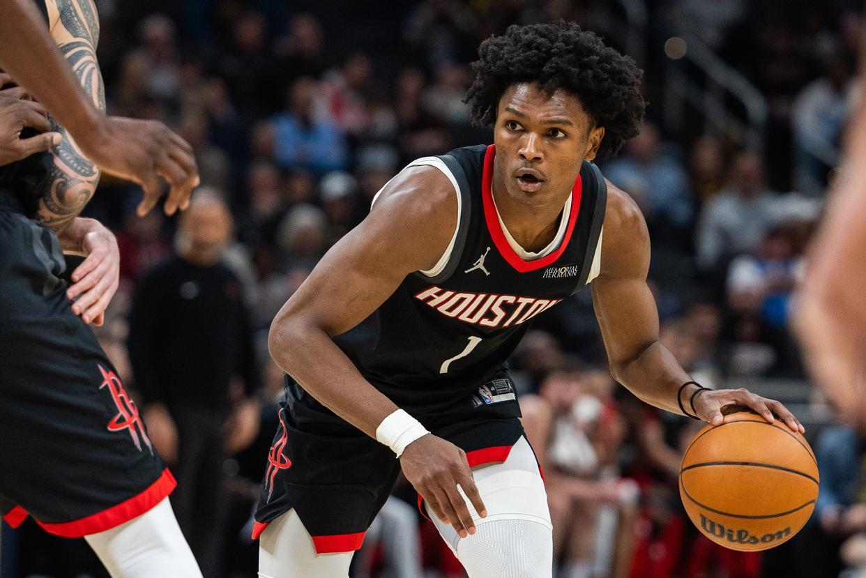 世界杯官方客户端下载-火箭3首发1替补缺阵，混编10人阵容临时上线！3笔底薪签约太超值